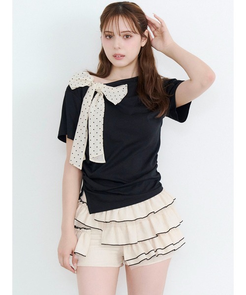CALNAMUR(カルナムール)の「リボン付きTシャツ(Tシャツ/カットソー・レディース・グレー/イエロー/ブラック・FREE)」の6枚目の写真