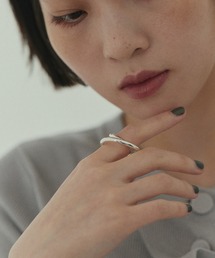ダブルラインクロスリング