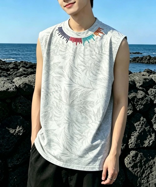 FreeZone(フリーゾーン)の「リーフ総柄マルチ刺繍ノースリーブトップス(タンクトップ・メンズ・ベージュ/ホワイト/ブラック・F)」の7枚目の写真