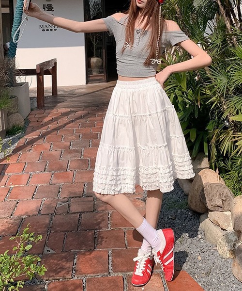 HALEY PESCA(ヘーリーペスカ)の「HALEY PESCA/ティアードフリルボリュームスカート(スカート・レディース・ホワイト・MEDIUM/LARGE/SMALL)」の3枚目の写真