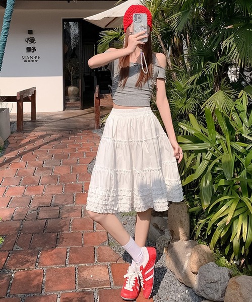 HALEY PESCA(ヘーリーペスカ)の「HALEY PESCA/ティアードフリルボリュームスカート(スカート・レディース・ホワイト・MEDIUM/LARGE/SMALL)」の5枚目の写真