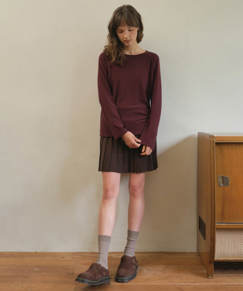 OURNOSTALGIA(アワー ノスタルジア)の「Basic angora raglan long sleeve t-shirt_Wine(O25-TP15)(Tシャツ/カットソー・レディース・Wine・FREE)」の2枚目の写真