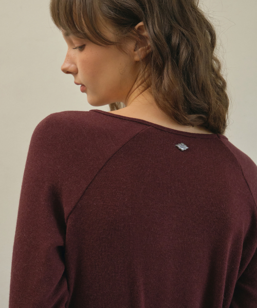 OURNOSTALGIA(アワー ノスタルジア)の「Basic angora raglan long sleeve t-shirt_Wine(O25-TP15)(Tシャツ/カットソー・レディース・Wine・FREE)」の3枚目の写真