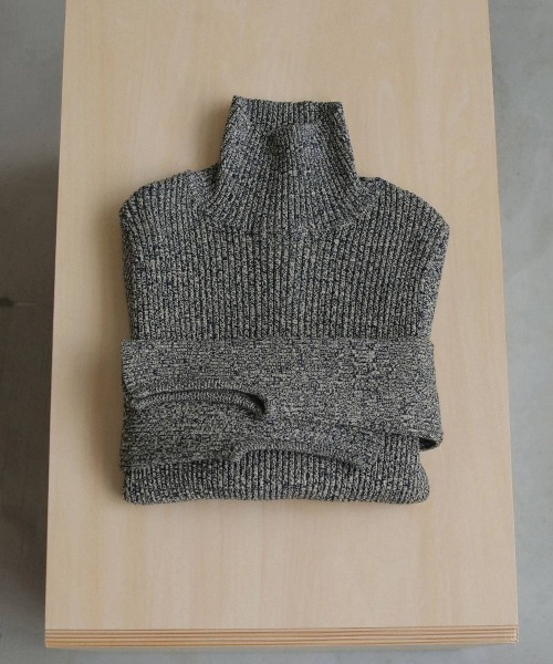 anuke(アンヌーク)の「anuke Slit Turtle Knit スリットタートルニット/62620539(ニット/セーター・レディース・アイボリー/ミックスグレー/ブラック・ONE SIZE)」の10枚目の写真