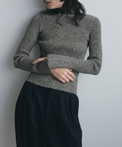anuke(アンヌーク)の「anuke Slit Turtle Knit スリットタートルニット/62620539(ニット/セーター・レディース・アイボリー/ミックスグレー/ブラック・ONE SIZE)」の5枚目の写真