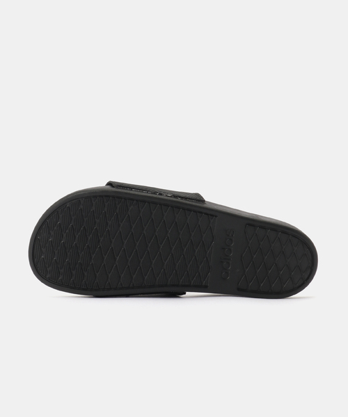 adidas(アディダス)の「adidas ADILETTE COMFORT MERCEDES AMG PETRONAS F1 KI6109(サンダル・メンズ・ブラック・27.5cm/26.5cm/25.5cm/28.5cm)」の6枚目の写真