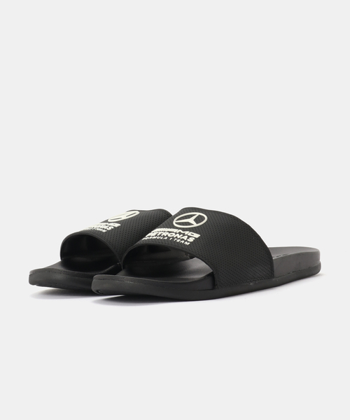adidas(アディダス)の「adidas ADILETTE COMFORT MERCEDES AMG PETRONAS F1 KI6109(サンダル・メンズ・ブラック・27.5cm/26.5cm/25.5cm/28.5cm)」の3枚目の写真