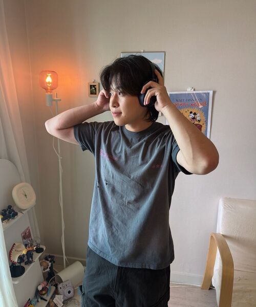 mydeepbluememories(マイディープブルーメモリーズ)の「MM GRUNGE WASHED PUNCHING T-SHIRTS(CHARCOAL)(Tシャツ/カットソー・レディース・ミックスグレー・1/2)」の10枚目の写真