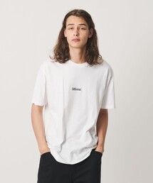 ＜Different＞ロゴ Tシャツ