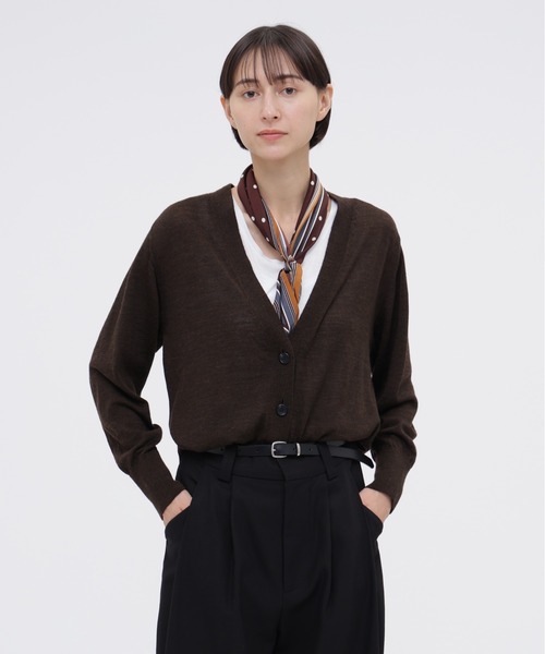 MARGARET HOWELL(マーガレットハウエル)の「FINE WOOL(カーディガン/ボレロ・レディース・ダークブラウン/ナチュラル・2)」の1枚目の写真