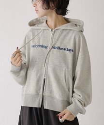 ロゴ刺繍ZIPパーカー