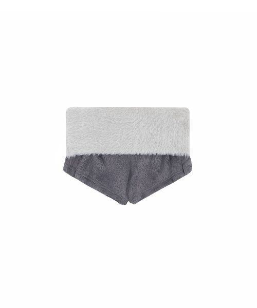 NO EXTRA TOUCH(ノー・エクストラ・タッチ)の「Hairy Fur Belted Micro Shorts (Gray) / 26FWSP001GR(その他パンツ・レディース・ライトグレー・SMALL/MEDIUM)」の3枚目の写真