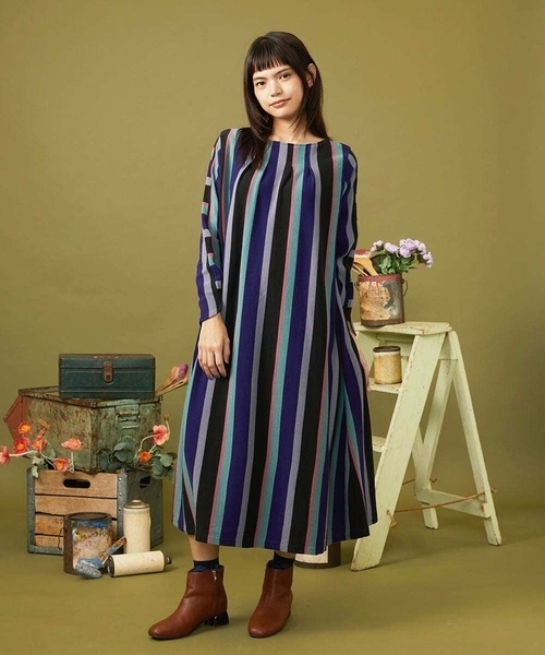 Jocomomola（ホコモモラ）の「Raya ancha ボーダー×ストライプカットソーワンピース（ワンピース・レディース・ブルー/レッド・40）」の2枚目の写真