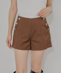 金ボタンコンパクトショートパンツ
