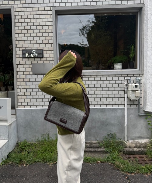 lawgy(ラウジー)の「combination material shoulder twist bag / コンビネーションマテリアルショルダーツイストバッグ(ハンドバッグ・レディース・グレー/オートミール・FREE)」の17枚目の写真
