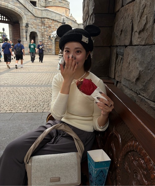 lawgy(ラウジー)の「combination material shoulder twist bag / コンビネーションマテリアルショルダーツイストバッグ(ハンドバッグ・レディース・グレー/オートミール・FREE)」の8枚目の写真