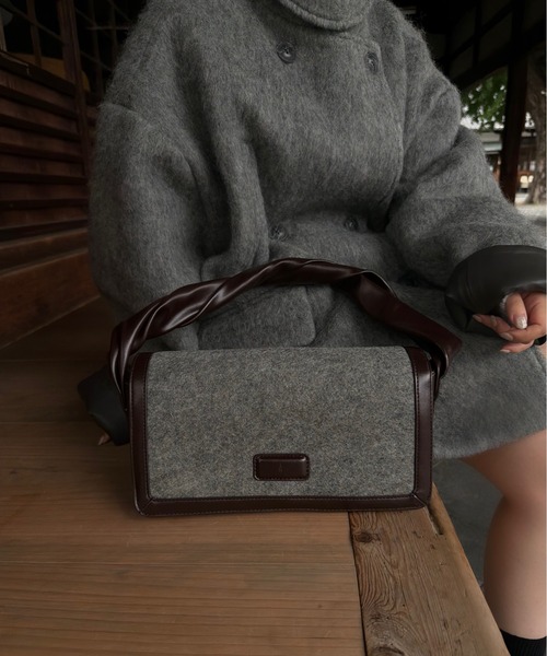 lawgy(ラウジー)の「combination material shoulder twist bag / コンビネーションマテリアルショルダーツイストバッグ(ハンドバッグ・レディース・グレー/オートミール・FREE)」の21枚目の写真
