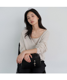 Yak wool V-neck knit
