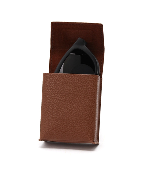 Ray-Ban（レイバン）の「Ray-Ban WAYFARER サングラス フォールディングタイプ（サングラス・レディース・ブラック/ブラウン系その他/ブラック×ブラック・FREE）」の14枚目の写真