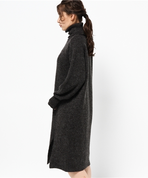 UNITED TOKYO(ユナイテッドトウキョウ)の「タートルニットロングワンピース(ワンピース・レディース・ベージュ/ダークグレー/ライトグレー・1)」の5枚目の写真