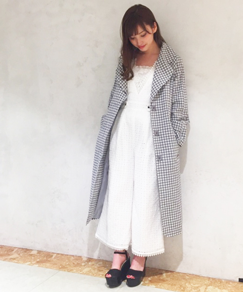 dazzlin（ダズリン）の「深Ｖネックレースコンビネゾン（つなぎ/オールインワン・レディース・ミント/ブラック/オフホワイト・MEDIUM/SMALL）」の15枚目の写真