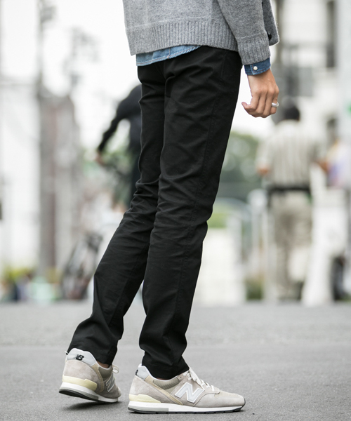 URBAN RESEARCH ROSSO MEN（アーバンリサーチロッソメン）の「スリムストレッチチノパンツ（チノパンツ・メンズ・ベージュ/ネイビー/グレー/ブラック・M/S/L/XL）」の7枚目の写真