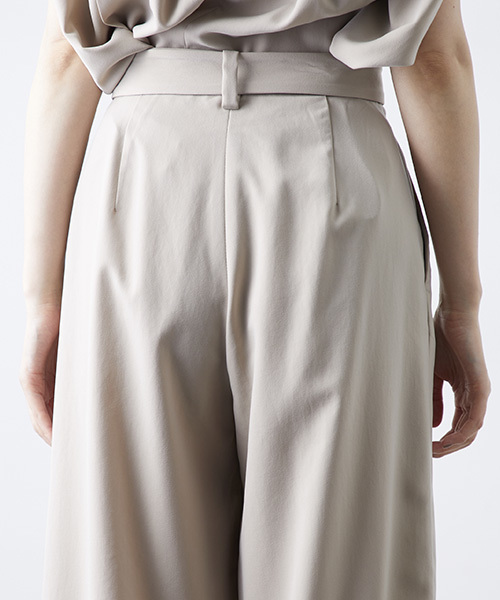 STUDIOUS（ステュディオス）の「ピーチセミワイドベルトパンツ（その他パンツ・レディース・ベージュ/ネイビー/バーガンディー・1/0）」の14枚目の写真