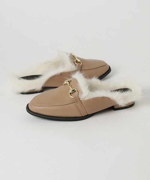 KOBE LETTUCE（コウベレタス）の「ビット金具ファーバブーシュフラットシューズ（その他シューズ・レディース・レッド系その他/ブラック/ブラック系その他/ベージュ・L/LL/M/S）」の6枚目の写真