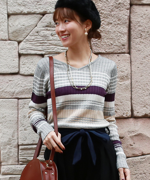 REAL CUBE（リアルキューブ）の「REAL CUBE ウォッシャブルWOOLマルチボーダーリブニット（ニット/セーター・レディース・グレー/ブラック・36/38）」の5枚目の写真