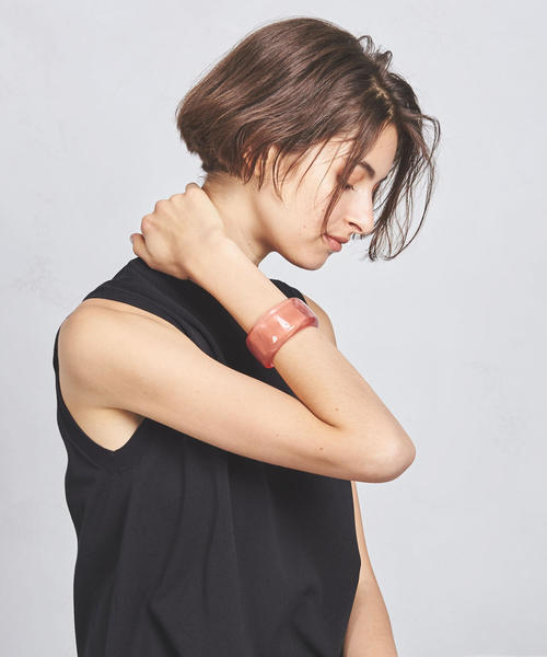 UNITED ARROWS（ユナイテッドアローズ）の「UWSC クリア バングル（ブレスレット・レディース・ピンク/ホワイト/イエロー/パープル/ライトブルー・FREE）」の5枚目の写真