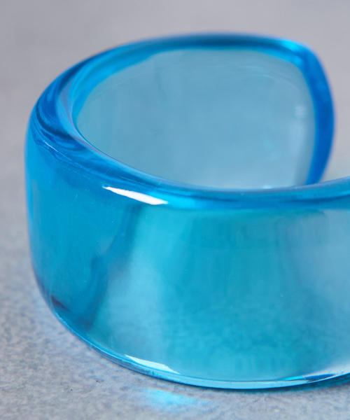 UNITED ARROWS（ユナイテッドアローズ）の「UWSC クリア バングル（ブレスレット・レディース・ピンク/ホワイト/イエロー/パープル/ライトブルー・FREE）」の15枚目の写真