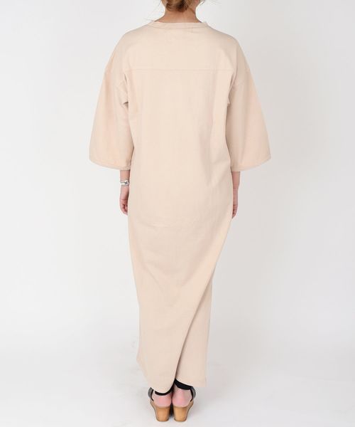 Khaju（カージュ）の「Khaju:ビッグTEEワンピース◇（ワンピース・レディース・ベージュ/ピンク/ブラック・ONE SIZE）」の8枚目の写真