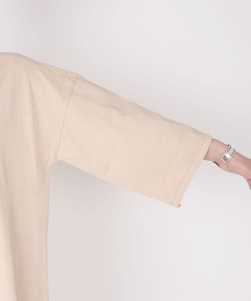 Khaju（カージュ）の「Khaju:ビッグTEEワンピース◇（ワンピース・レディース・ベージュ/ピンク/ブラック・ONE SIZE）」の5枚目の写真