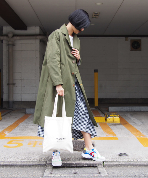 FRAPBOIS（フラボア）の「ロゴトート（トートバッグ・レディース・ブラック/キナリ・FREE）」の11枚目の写真