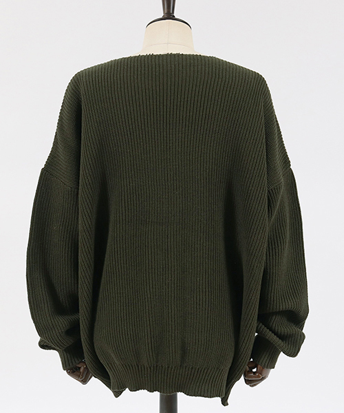 Jih Nunc(ジーヌンク)の「mn1904-ルーズネックワイドシルエットワッフルニット(ニット/セーター・メンズ・チャコール/カーキ/ベージュ・S/M/L)」の14枚目の写真