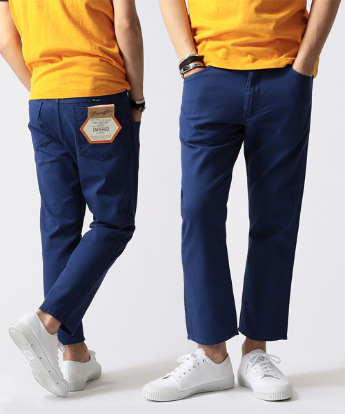 BEAMS(ビームス)の「○wrangler×BEAMS / 別注 カラー クロップドパンツ(その他パンツ・メンズ・グリーン/ブルー/ピンク・29/31/33)」の2枚目の写真