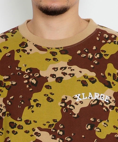 XLARGE(エクストララージ)の「DESERT CAMO CREWNECK(スウェット・メンズ・ベージュ/オリーブ・SMALL/X-LARGE/MEDIUM/LARGE)」の4枚目の写真
