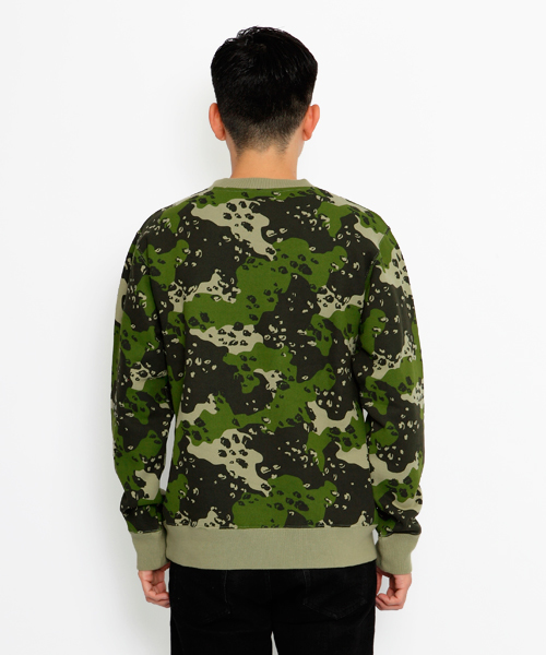 XLARGE(エクストララージ)の「DESERT CAMO CREWNECK(スウェット・メンズ・ベージュ/オリーブ・SMALL/X-LARGE/MEDIUM/LARGE)」の7枚目の写真