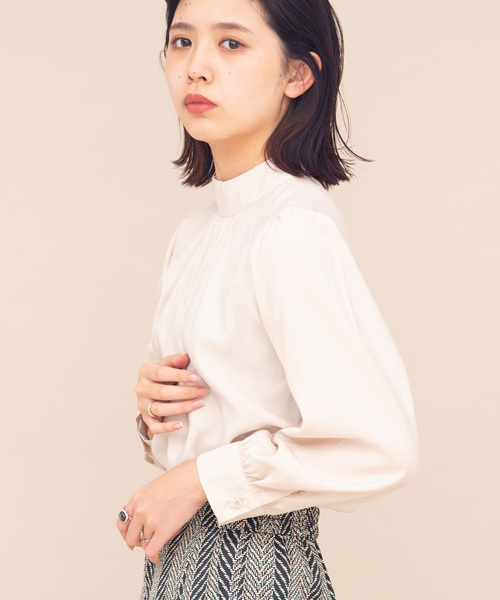 Aunt Marie's（アントマリーズ）の「AUNT MARIE'S タックハイネックブラウス（シャツ/ブラウス・レディース・ブラック/ベージュ/ナチュラル・FREE）」の15枚目の写真