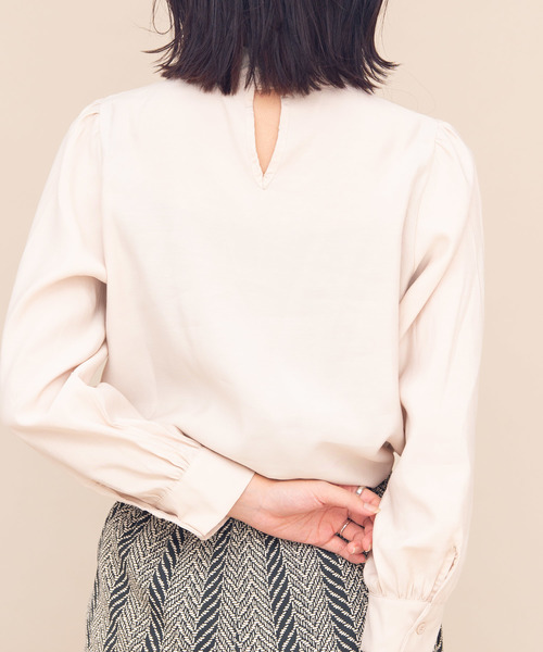 Aunt Marie's（アントマリーズ）の「AUNT MARIE'S タックハイネックブラウス（シャツ/ブラウス・レディース・ブラック/ベージュ/ナチュラル・FREE）」の17枚目の写真