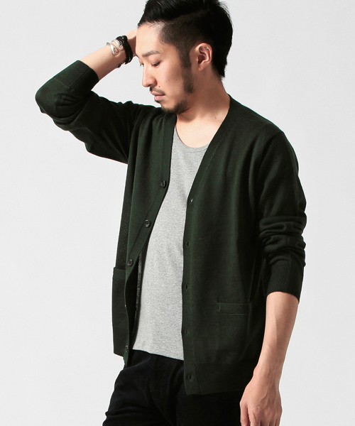 BEAMS（ビームス）の「◎BEAMS / アクリル Vネックカーディガン（カーディガン/ボレロ・メンズ・ネイビー/グリーン/ワイン/ブラック・LARGE/MEDIUM/SMALL）」の3枚目の写真
