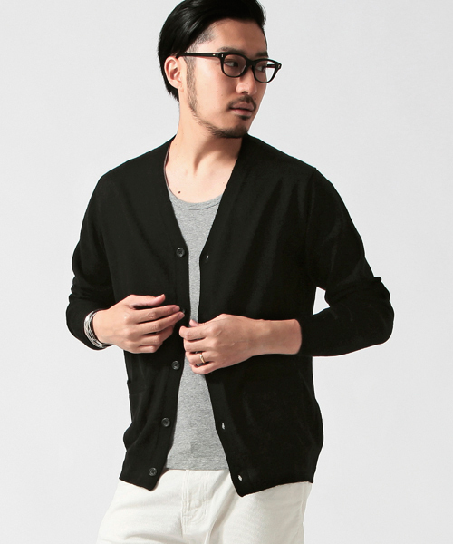 BEAMS（ビームス）の「◎BEAMS / アクリル Vネックカーディガン（カーディガン/ボレロ・メンズ・ネイビー/グリーン/ワイン/ブラック・LARGE/MEDIUM/SMALL）」の2枚目の写真