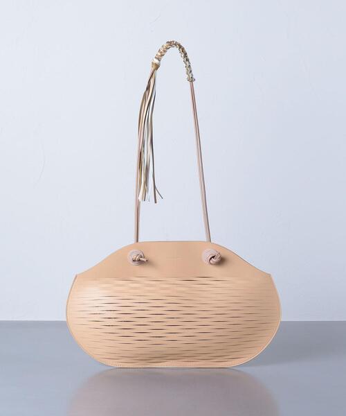 A VACATION（アヴァケーション）の「＜A VACATION（ア バケーション