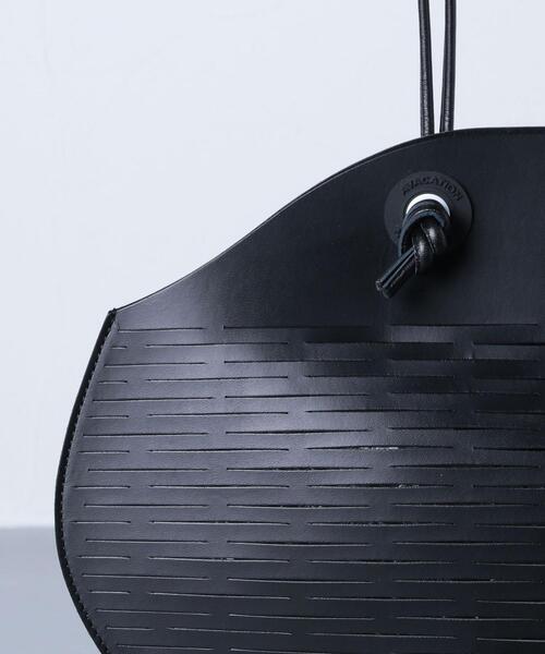 A VACATION（アヴァケーション）の「＜A VACATION（ア バケーション