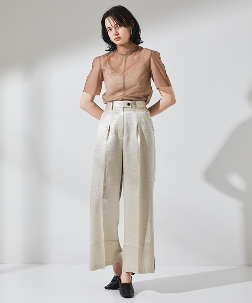 UNITED TOKYO（ユナイテッドトウキョウ）の「フロントタックサテンワイドパンツ（その他パンツ・レディース・ベージュ/ネイビー・0）」の20枚目の写真