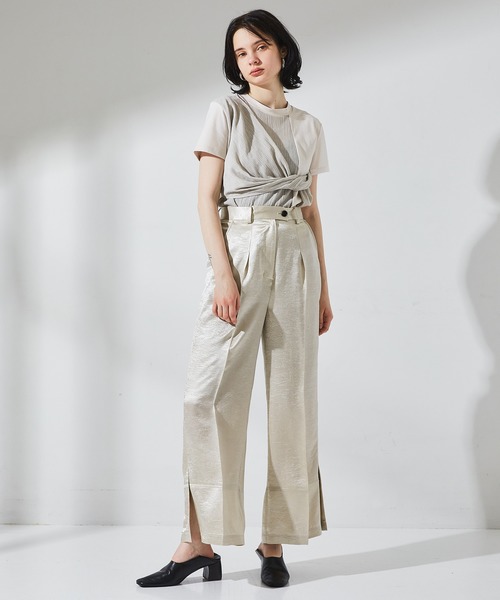 UNITED TOKYO（ユナイテッドトウキョウ）の「フロントタックサテンワイドパンツ（その他パンツ・レディース・ベージュ/ネイビー・0）」の17枚目の写真