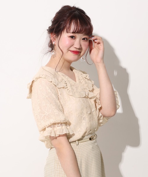 one after another NICE CLAUP（ワンアフターアナザーナイスクラップ）の「セーラーダブルボタンフリルブラウス（シャツ/ブラウス・レディース・オフホワイト/アイボリー/ブラック系その他/ベージュ系その他・FREE）」の22枚目の写真