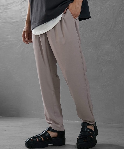 MinoriTY（マイノリティ）の「【MinoriTY】ワイドパンツ テーパードパンツ とろみ素材 メンズ【セットアップ対象商品あり】（スラックス・メンズ・ベージュ/グレー/ブラウン/ライトブルーグレー/チャコール/グレイッシュベージュ/チャコールグレー/ライトベージュ/ダークブルー/ダークグリーン・M/L/S）」の8枚目の写真