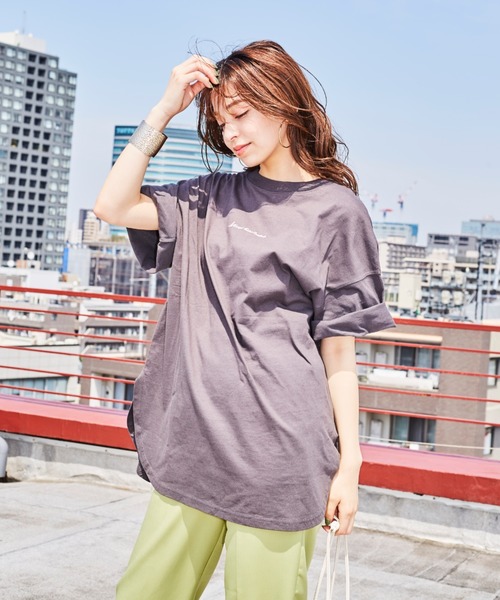 KANGOL EXTRA COMFORT（カンゴールエクストラコンフォート）の「WEB別注【KANGOL EXTRA COMFORT(カンゴール エクストラ コンフォート)】裾ラウンドチュニックTシャツ（Tシャツ/カットソー・レディース・チャコールグレー/ブラック/オフホワイト/ベージュ/モカ/ブラウン/パープル/ネイビー/ライトグリーン/マスタード・LL/L/M）」の3枚目の写真