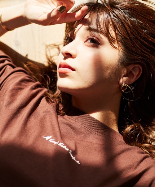 KANGOL EXTRA COMFORT（カンゴールエクストラコンフォート）の「WEB別注【KANGOL EXTRA COMFORT(カンゴール エクストラ コンフォート)】裾ラウンドチュニックTシャツ（Tシャツ/カットソー・レディース・チャコールグレー/ブラック/オフホワイト/ベージュ/モカ/ブラウン/パープル/ネイビー/ライトグリーン/マスタード・LL/L/M）」の17枚目の写真